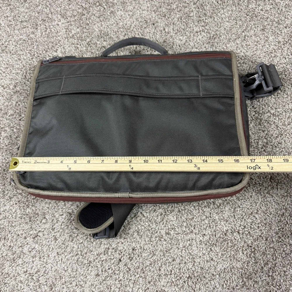 Timbuk2 Gray Messenger Bag 17